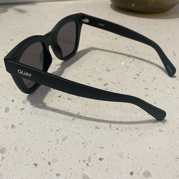 NWOT Quay After Hours Sunnies - Picture 3 of 4